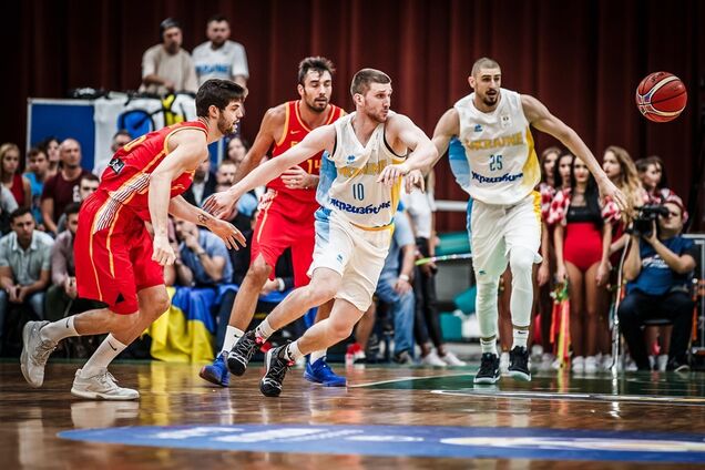 Сборная Украины по баскетболу эффектно разбила Испанию, собрав полный Дворец спорта