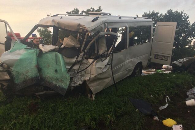 В России разбился автобус с украинцами: много погибших. Фото с места трагедии