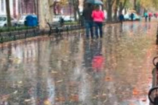 Осень наступает: синоптик дала прогноз погоды на воскресенье