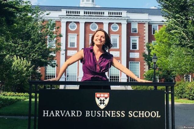 ''Купівля'' класів, лотерея та зіркові викладачі. Як починаються заняття в Гарварді