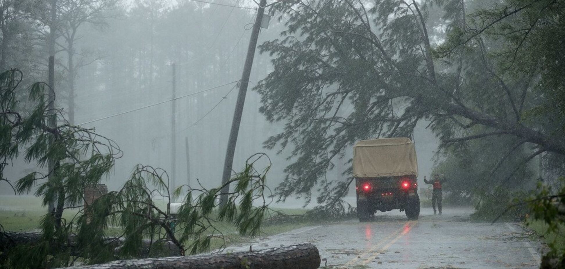 'Винні люди': з'ясувалася причина появи смертоносного урагану 'Флоренс'