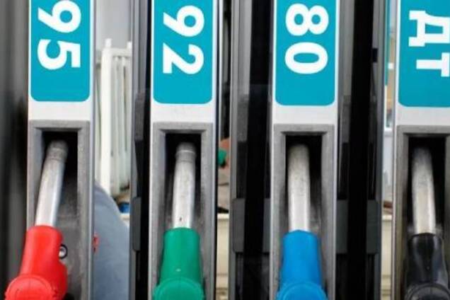 В Україні різко подорожчає бензин: аналітик озвучив прогноз
