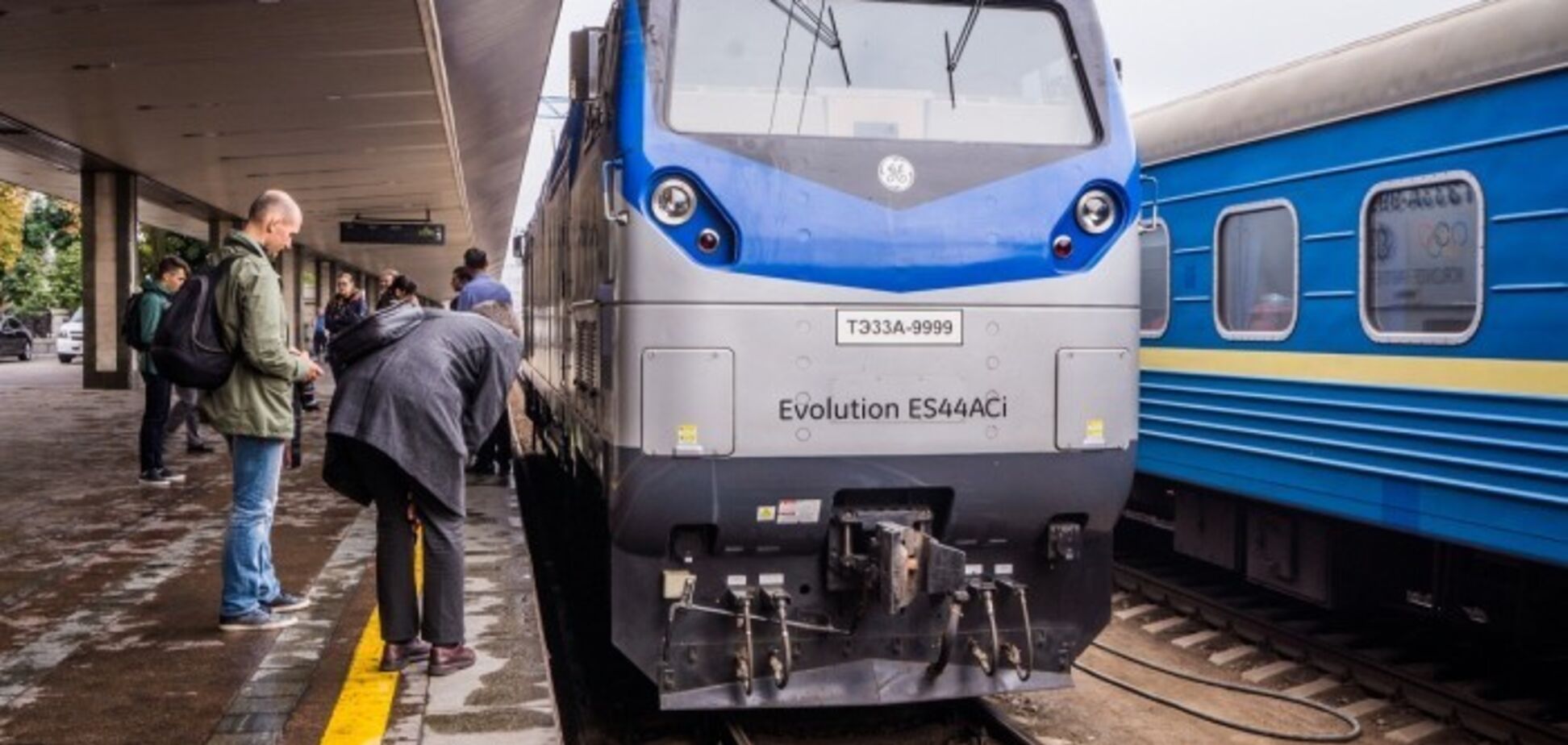 В Украину привезут 20 локомотивов General Electric: названы сроки