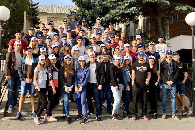 70 юных железнодорожников Украины отправились на профильный форум в Берлин