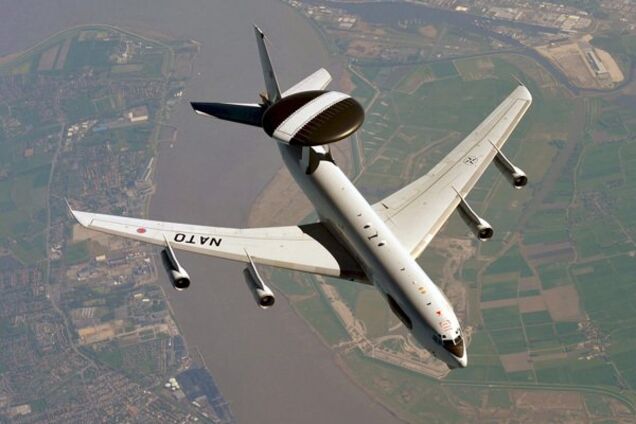 Самолет-разведчик НАТО припугнул Россию: детали опасного инцидента