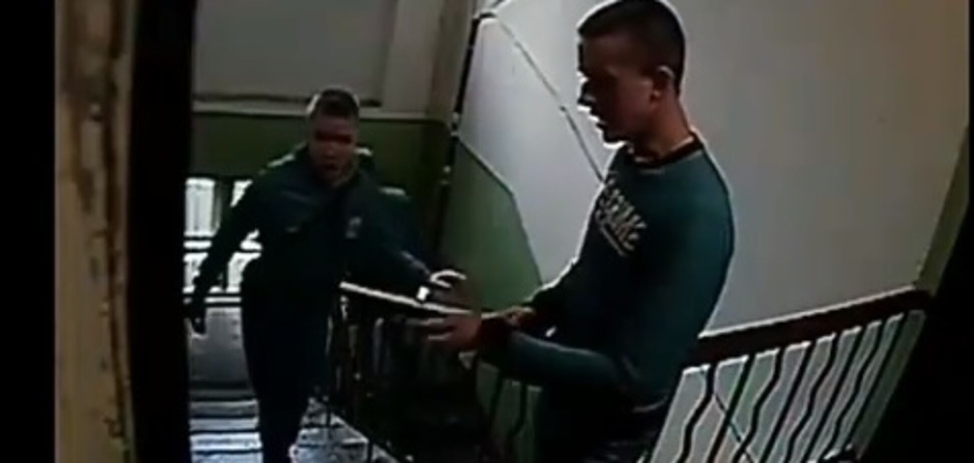 ''Вони діти'': у Запоріжжі зняли на відео спробу пограбування