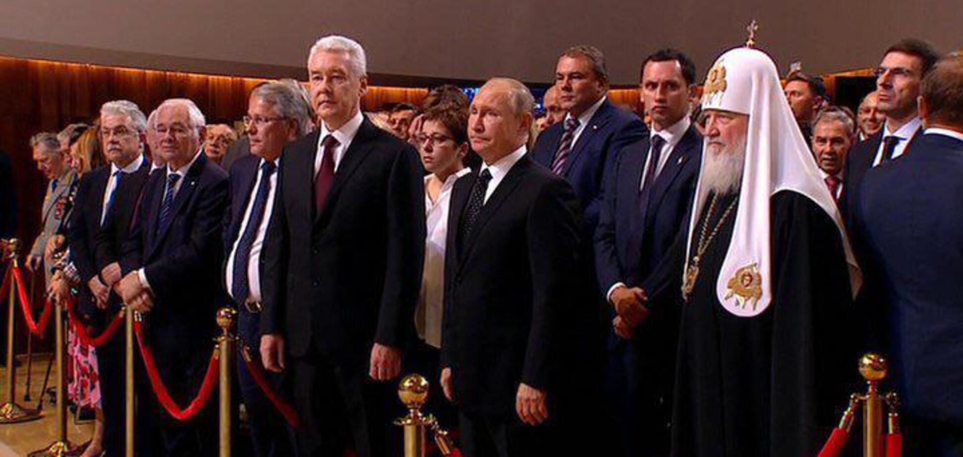 ''Кремлівський гігант'': прокол із ростом на фото Путіна і Собяніна викликав глузування в мережі