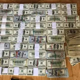 ''Собирал на старость'': в Одессе ''вору''-пенсионеру вернули ''общак'' в $1 млн