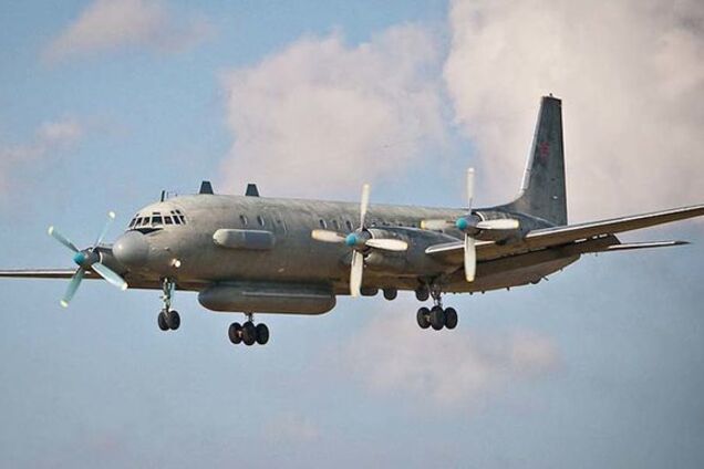 ''Попали все'': крушение российского Ил-20 в Сирии высмеяли в карикатуре