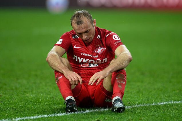 Капитана 'Спартака' застукали с проституткой: в сети появилось скандальное видео