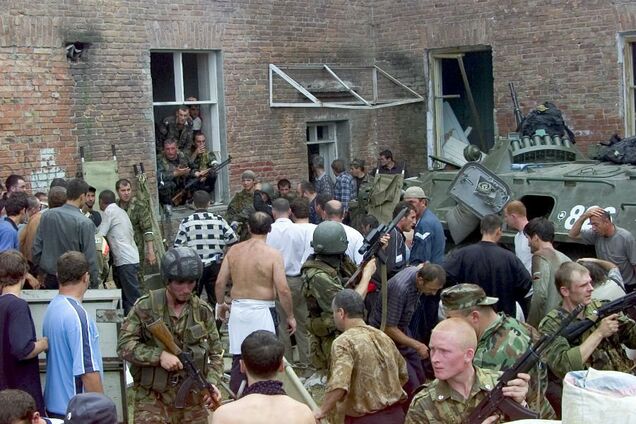 Путин спокойно перешагнул через гору детских трупов