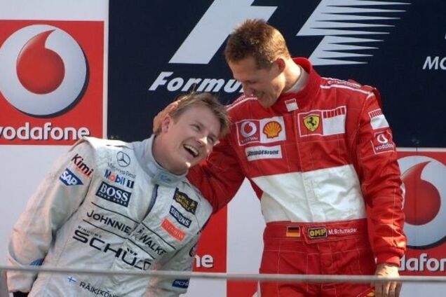 Династия: Шумахер вручил приз Райкконену за исторический рекорд Формулы-1