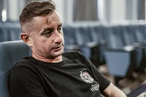 "Давно мав піти": Жадан прокоментував пісню, якою затролив Кобзона