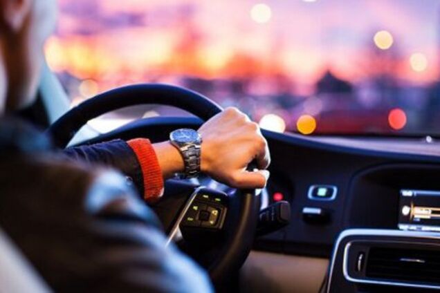 В Україні водіям можуть дозволити їздити без прав: що це значить