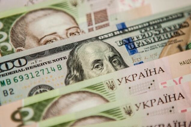 Кому повысят зарплаты в Украине в 2019-м: названы четыре профессии