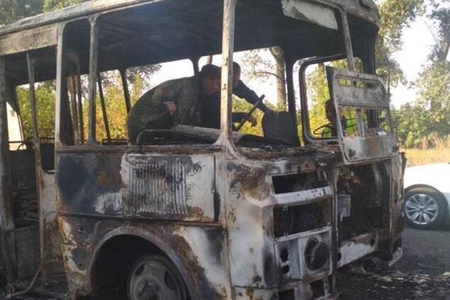 Вез 20 детей: на Сумщине полностью сгорел пассажирский автобус. Фото ЧП