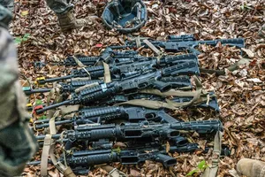 Українські десантники ''захопили'' італійських спецназівців: фото операції