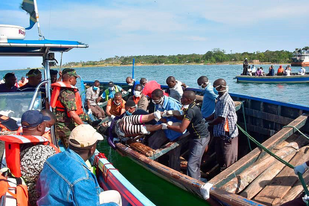 Число жертв крушение парома в Танзании достигло 183: появились новые фото