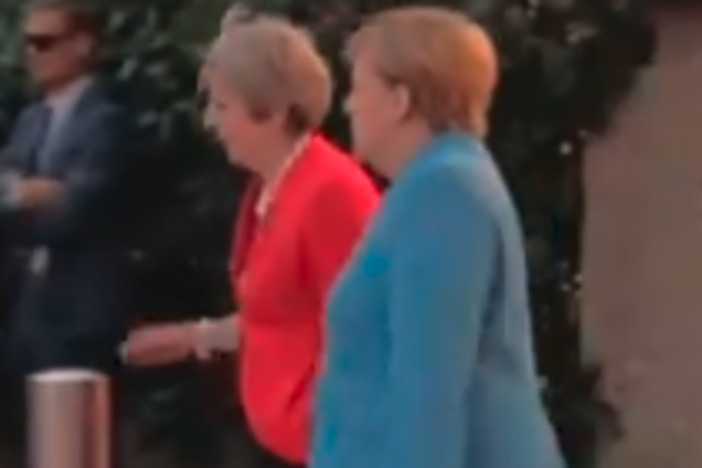 ''Унижение'' премьера Британии: появилось полное видео с Меркель