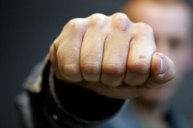 'Били по голові ногами': банда підлітків знову залякала Кам'янське