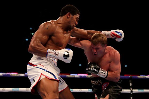 Поветкину потребовалась медицинская помощь после нокаута от Джошуа - видеофакт
