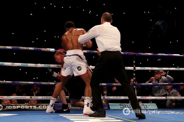 ''Взял за руку и кричал'': тренер Поветкина рассказал, что решился на отчаянный шаг в бою с Джошуа