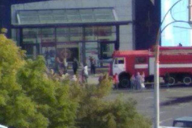 ''Вывозили накрытые тела'': в Киеве возникла паника из-за съемок в ТЦ