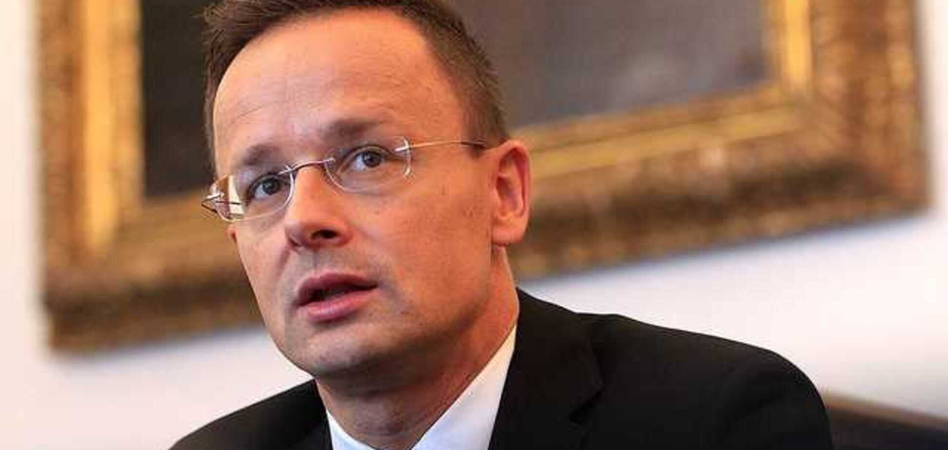 ''Зашли слишком далеко'': Венгрия разразилась новыми угрозами к Украине из-за ''паспортного скандала''