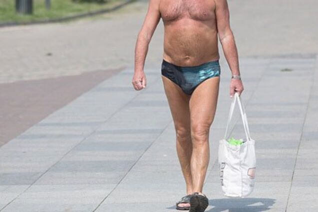 'Ходят по городу с голым пузом': раскрыты самые мерзкие привычки туристов в России