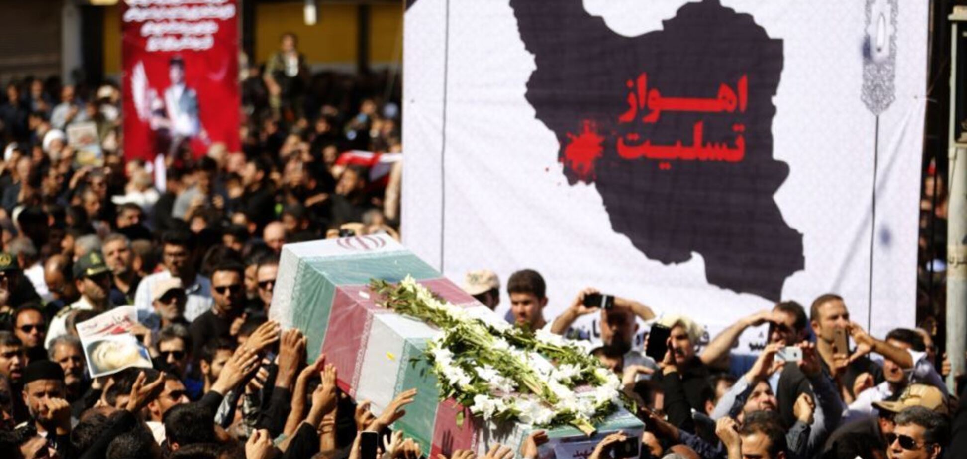 'Ви пошкодуєте!' В Ірані пообіцяли нищівну помсту США та Ізраїлю за теракт на військовому параді