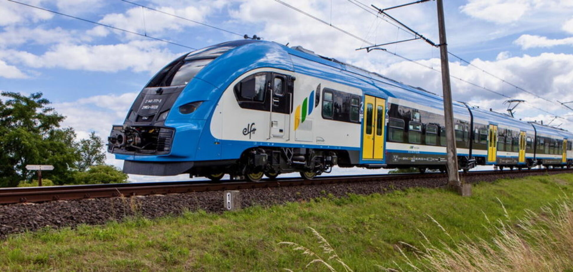 Автобуси на рейках до Борисполя: в ''Укрзалізниці'' назвали терміни і розкрили деталі