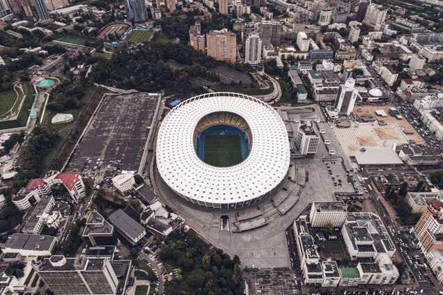 Осінь вже тут: з'явилися фото і відео похмурого Києва з висоти