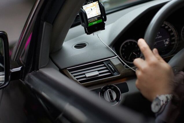 ''Бесплатно не работаю'': в Киеве такси Uber угодило в новый скандал