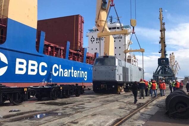 Нові локомотиви General Electric в Україні: як виглядають, коли запустять і скільки їх