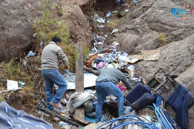 У Перу автобус упав у прірву із 300 метрів: 23 загиблих, 15 травмовані