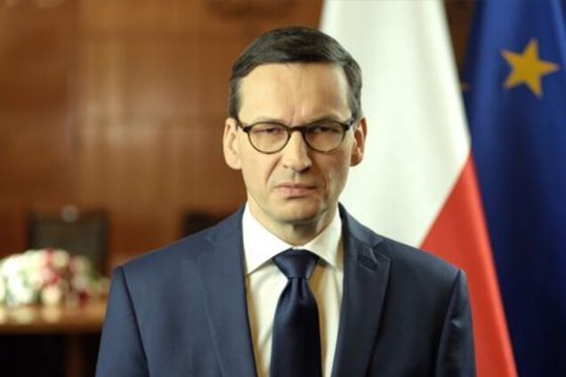 Премьер Польши публично опозорился из-за незнания языка