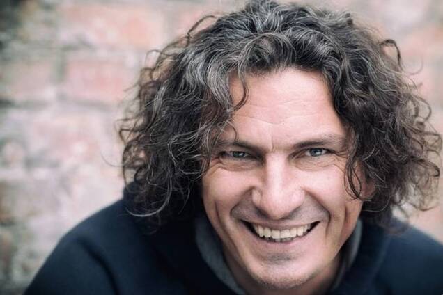 Бизнес на горе: мама Кузьмы Скрябина о циничном скандале вокруг покойного музыканта