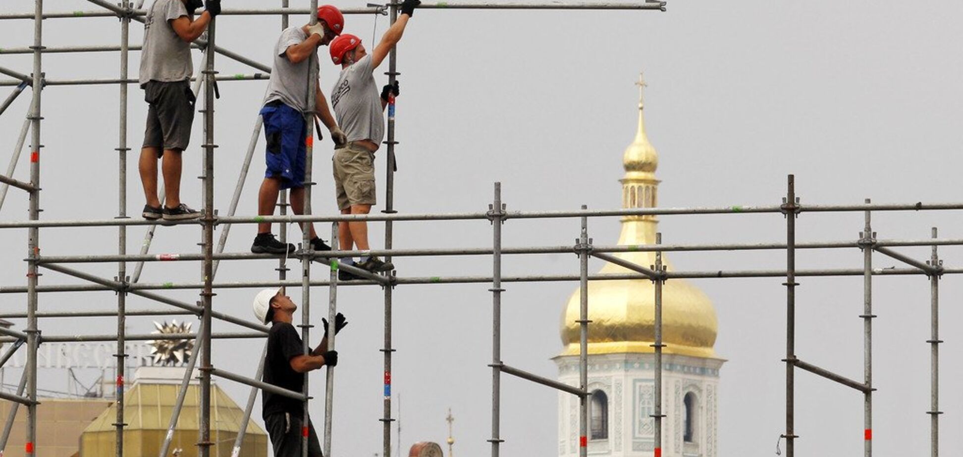 'Людей не оформляють': в Україні візьмуться за масштабні перевірки будівництв