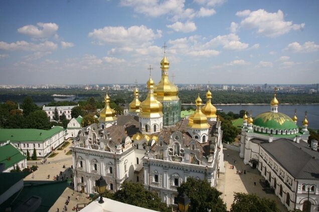Передача частини Києво-Печерської Лаври УПЦ МП: опублікований скандальний договір
