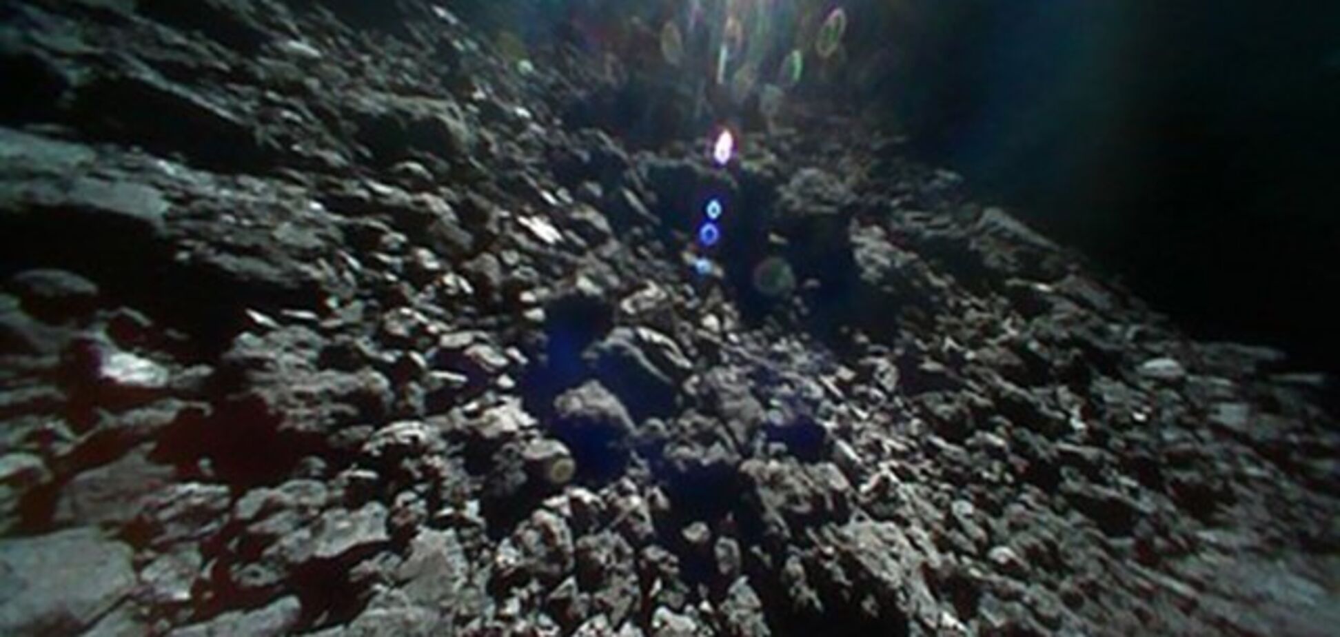 Это надо видеть! Появилось первое в истории видео с поверхности астероида