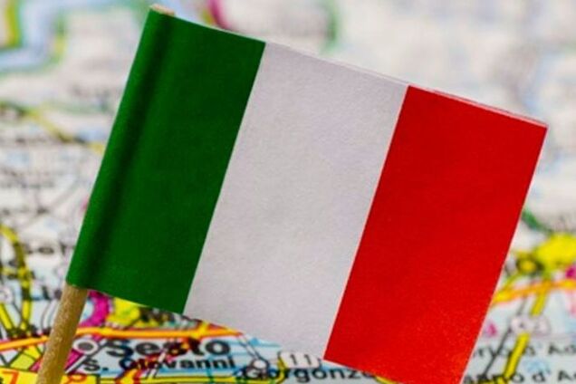 'Россиянам дают, а нашим – нет': в Украине разгорелся скандал из-за выдачи итальянских виз