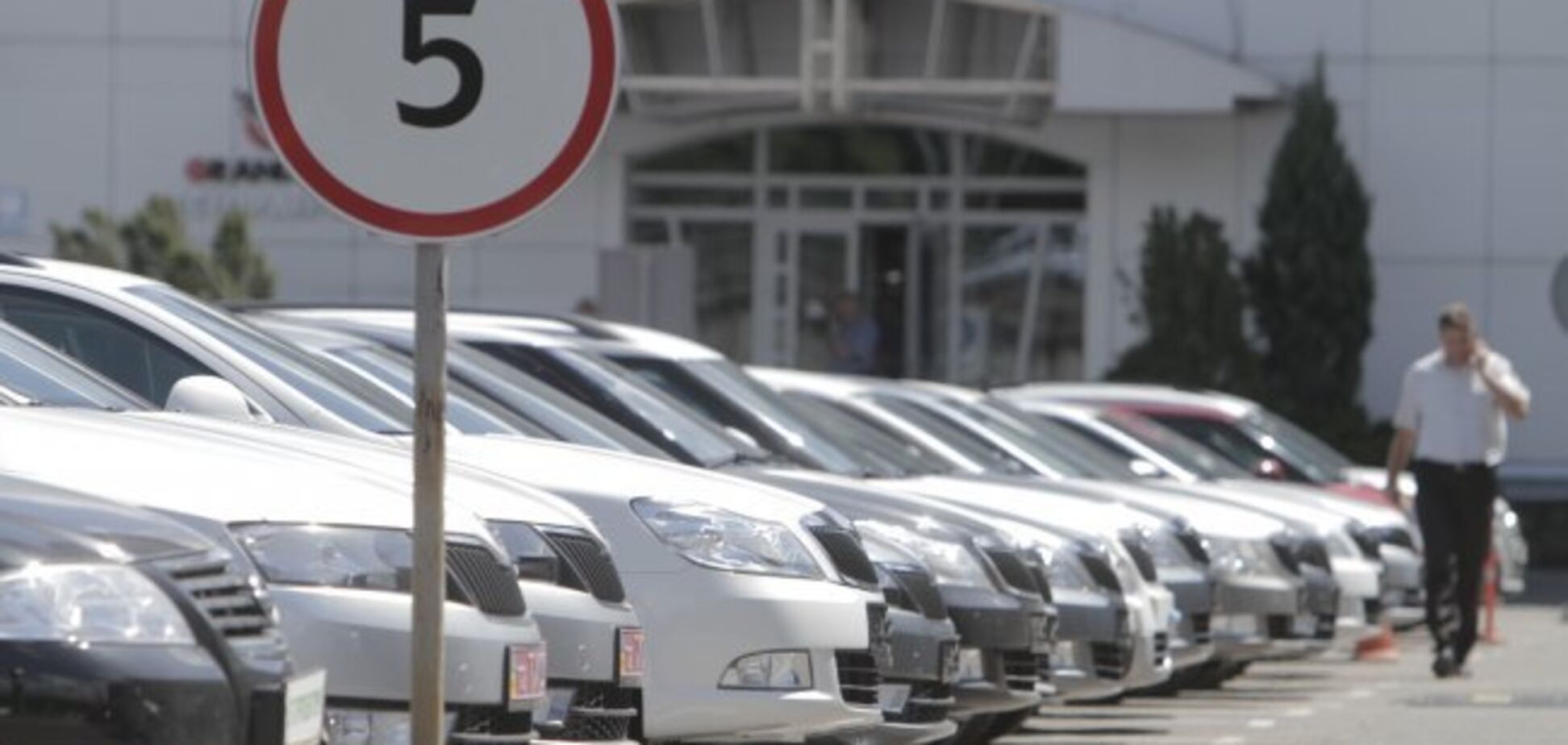 В Україні загострюється проблема єврономерів: авто неможливо утилізувати