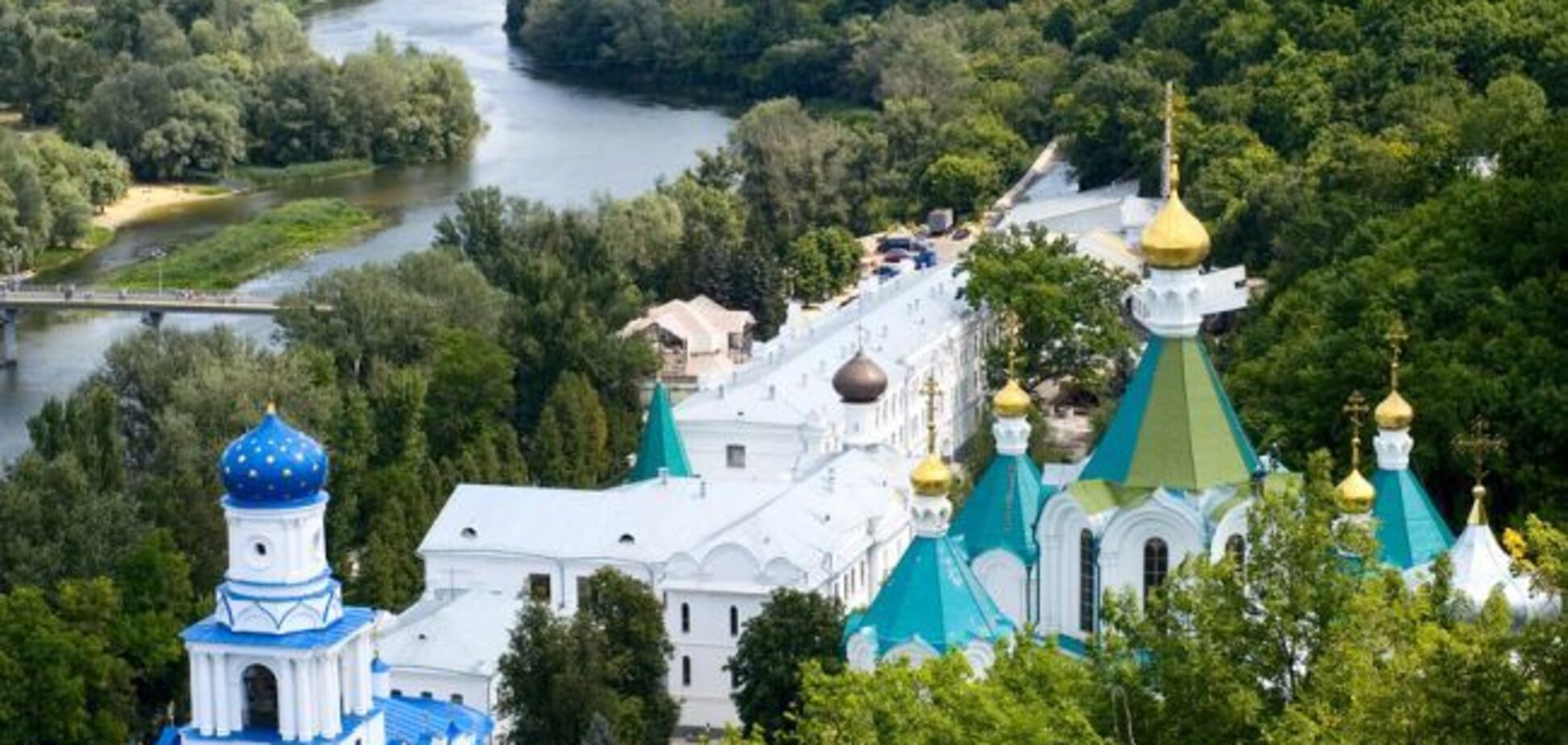 Церковь УПЦ МП на Донбассе попала в очередной скандал: опубликовано фото