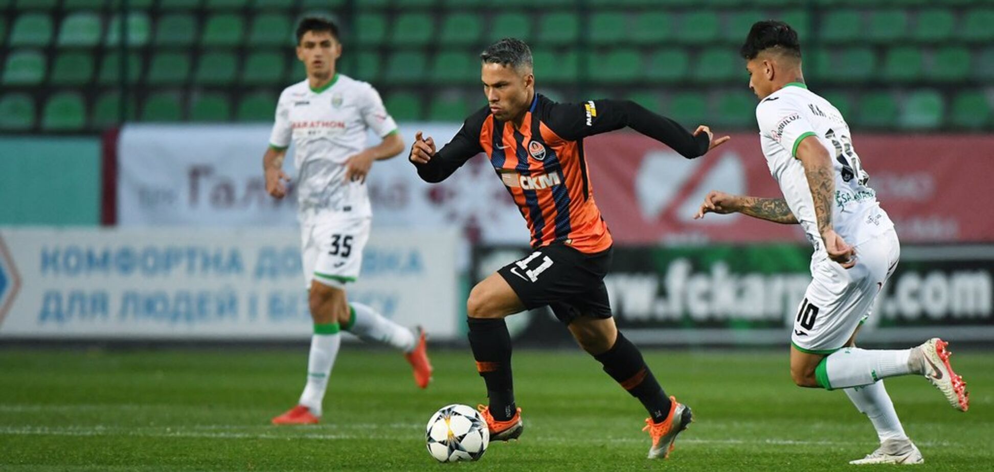 'Шахтер' забил 'Карпатам' шесть голов в 10-м туре УПЛ