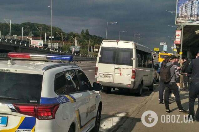 Нападение в маршрутке Киева: все подробности и фото с места ЧП