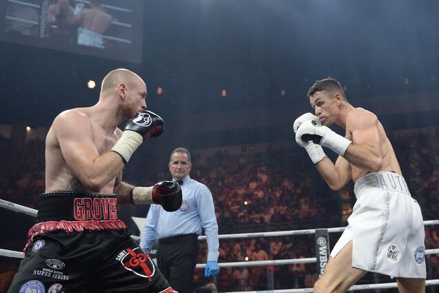 Знаменитый британец нокаутом выиграл Всемирную боксерскую суперсерию - опубликовано видео