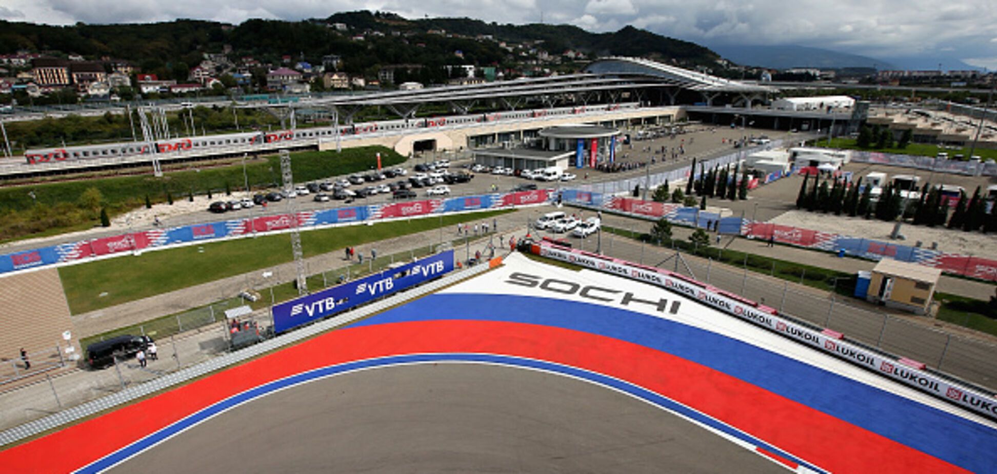 Где смотреть Гран-при России: расписание трансляций Формулы-1