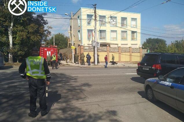 У центрі Донецька стався вибух: постраждав кандидат на пост ватажка