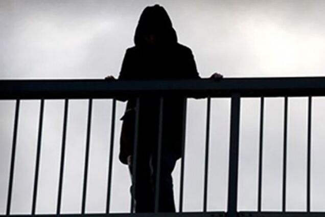 Снова 'Синий кит': в Запорожье нацгвардеец спас девушку от суицида