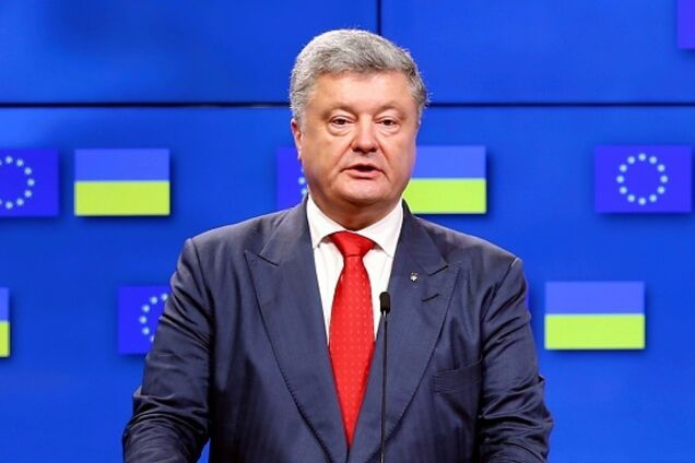 Україна іде в НАТО: Порошенко терміново скликав голів фракцій Ради